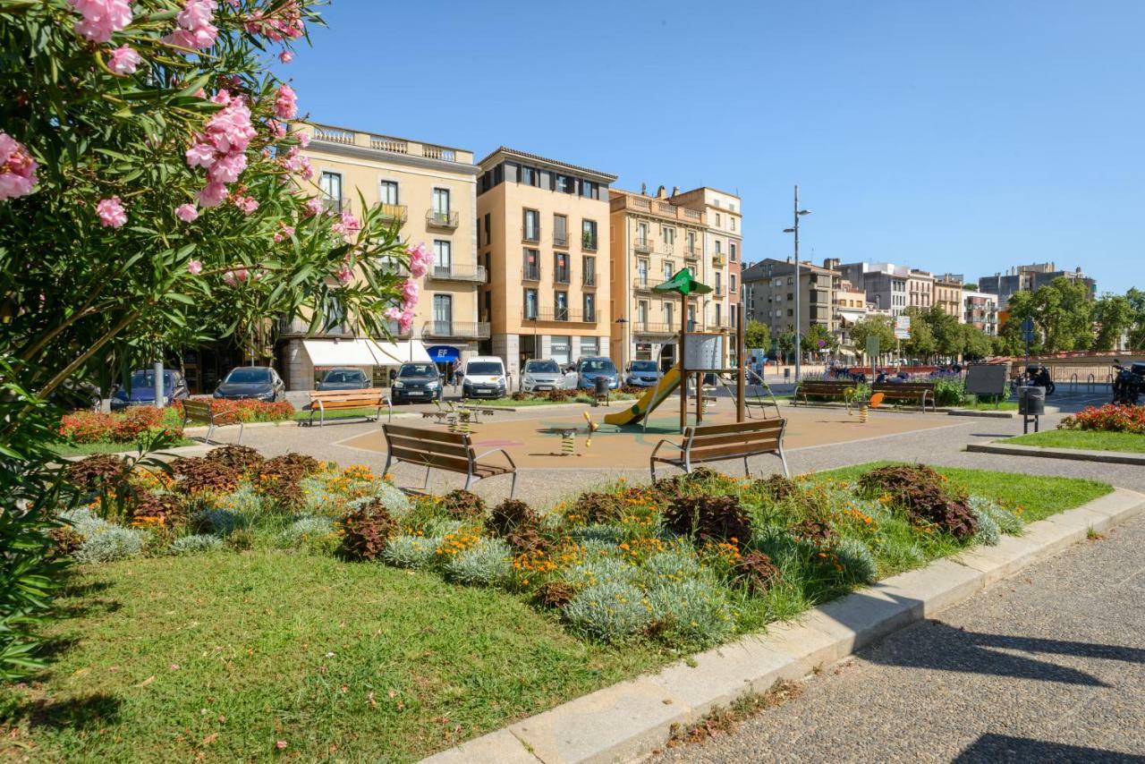 APG Plaça Catalunya Girona Exterior foto